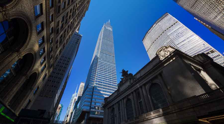 Các nhà phân tích của PGIM dự báo giá tòa nhà văn phòng tại Mỹ sẽ mất khoảng 10 năm để phục hồi - Ảnh: Reuters