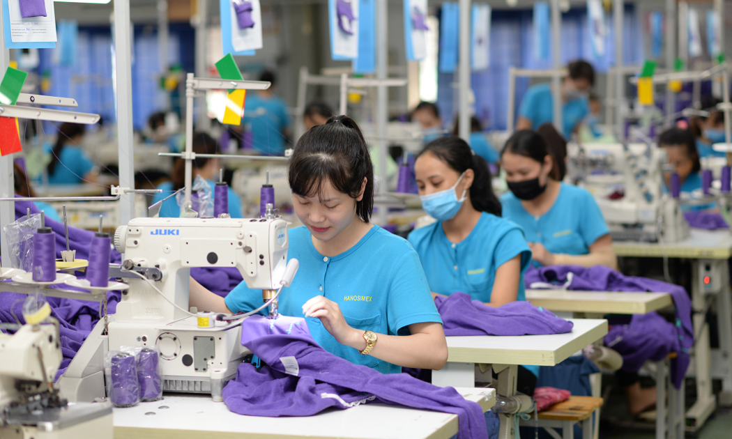 Trong tầm nhìn từ nay đến 2050, số hoá và xanh hoá là xu thế tất yếu của ngành dệt may.