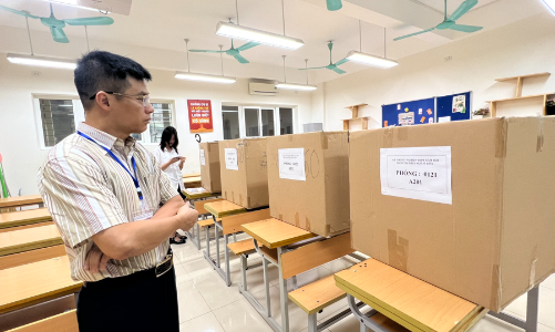 Ngày đầu thi tốt nghiệp THPT: Đề thi môn Văn, Toán có sự phân hóa cao