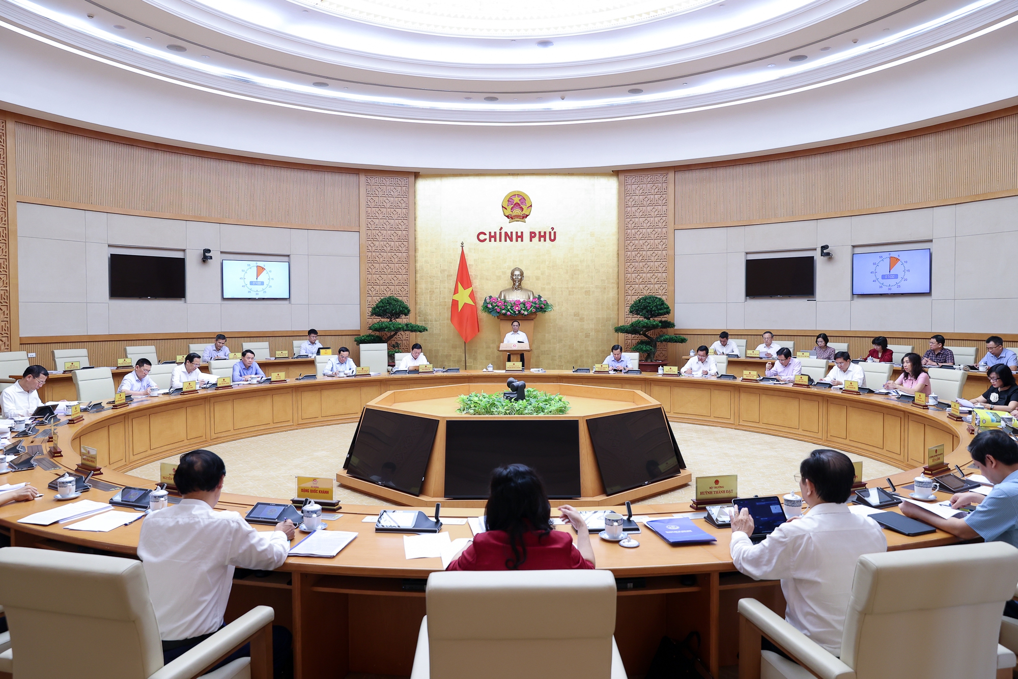Quang cảnh phiên họp - Ảnh: VGP