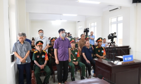 Cựu Tư lệnh Cảnh sát biển lĩnh án 16 năm tù về tội tham ô tài sản