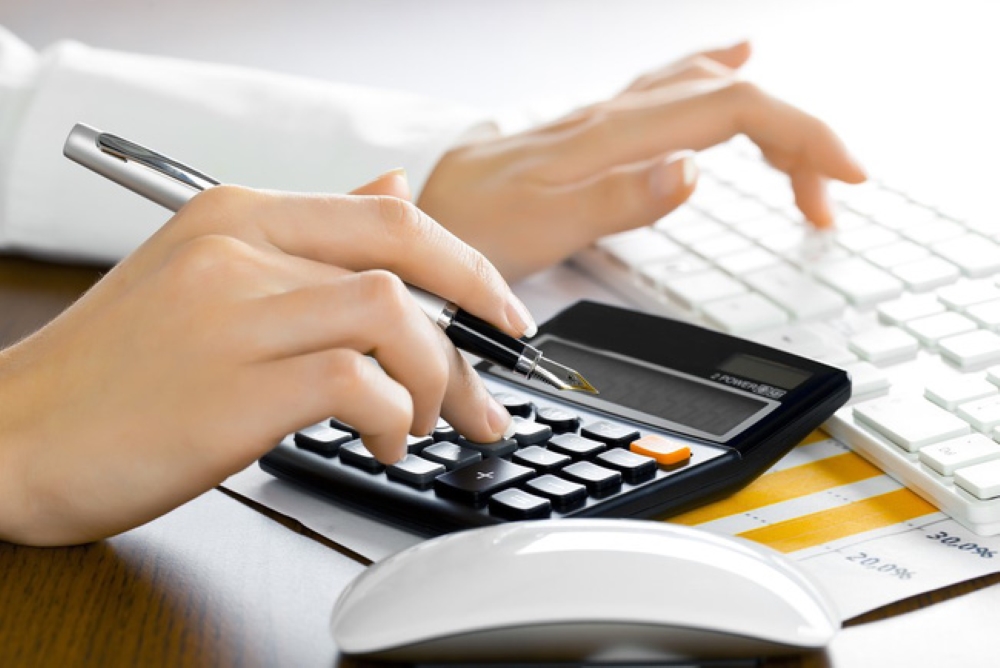 Thu thuế thu nhập cá nhân trong 6 tháng đầu năm 2023 của TP.HCM giảm nhẹ sau 5 năm - Ảnh minh họa