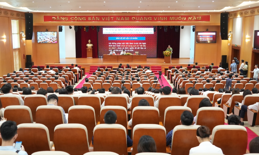 Toạ đàm có sự tham gia của đại diện Bộ Công an.