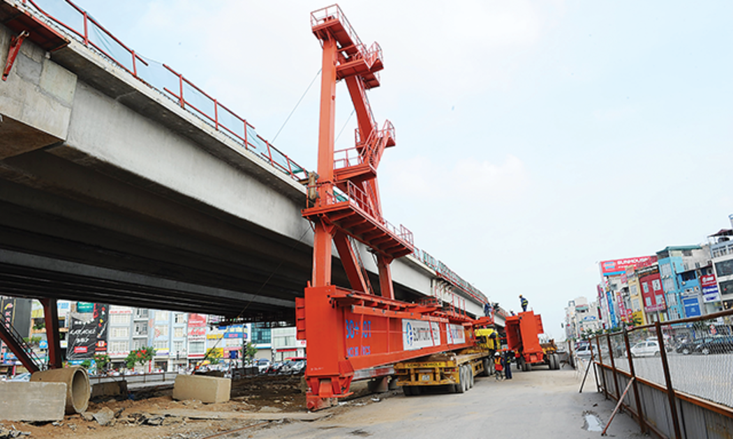 Trong 6 tháng cuối năm, số vốn còn phải giải ngân rất lớn, khoảng 59.000 tỷ, trong khi hầu hết các dự án trọng điểm đều mới khởi công, giá trị sản lượng không cao.