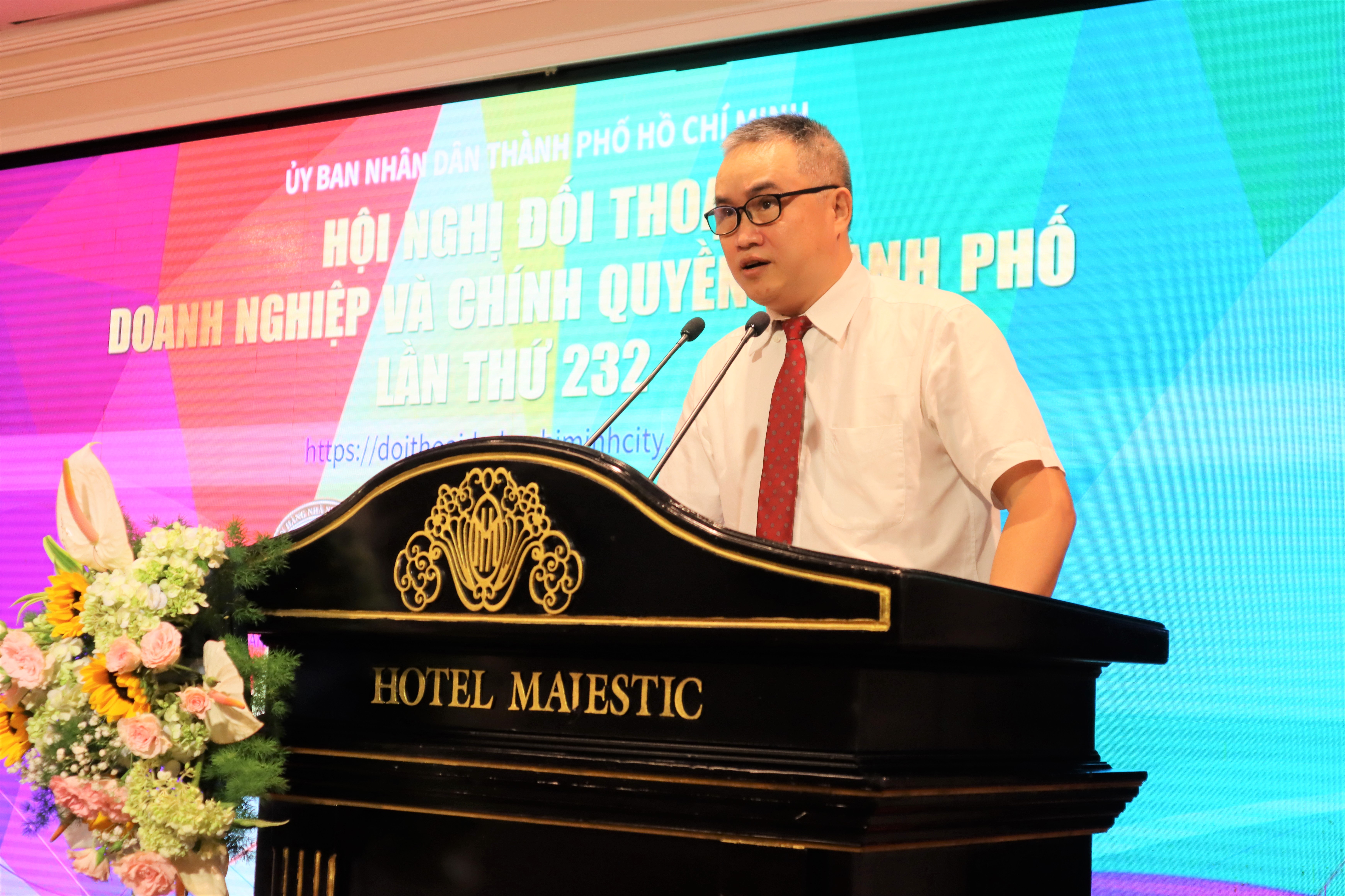 &Ocirc;ng Nguyễn Đức Lệnh, Ph&oacute; Gi&aacute;m đốc Ng&acirc;n h&agrave;ng Nh&agrave; nước chi nh&aacute;nh TP.HCM ph&aacute;t biểu tại hội thảo.