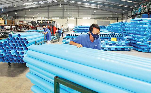 Doanh nghiệp nhựa lo mức trách nhiệm mở rộng nhà sản xuất sẽ tác động tới người tiêu dùng