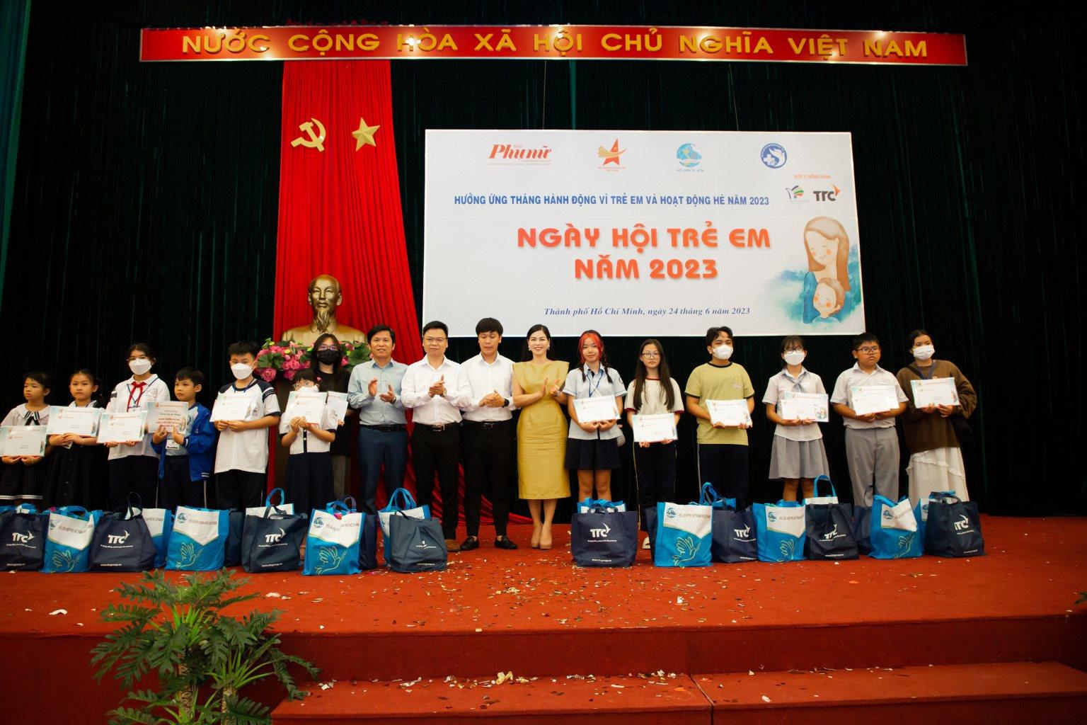 Doanh nhân Hoàng Hữu Thắng hưởng ứng tháng hành động vì trẻ em và hoạt động hè năm 2023 tại Tp.HCM.