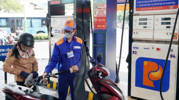 Giá xăng dầu biến động nhẹ