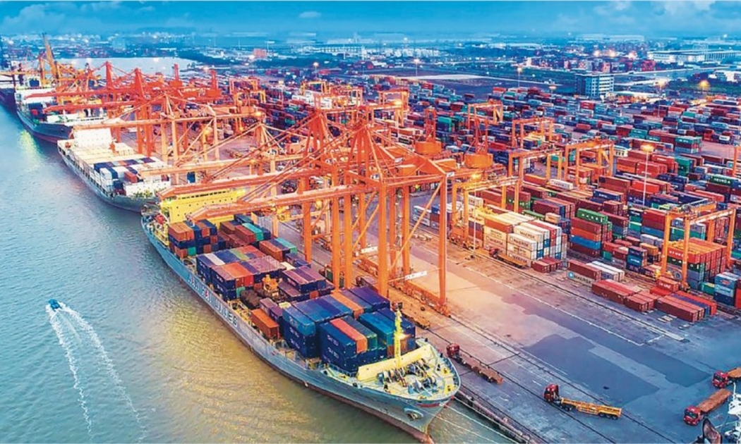 Trong nửa đầu năm, tổng khối lượng hàng hóa thông qua cảng biển sụt giảm 3%, nhiều khu vực cảng biển lớn đều ghi nhận mức độ giảm sâu.