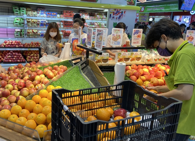 Trên thị trường mặc dù liên tục có các đợt khuyến mãi tiếp thị, quảng cáo hàng hóa, song sức mua cũng không tăng trưởng nhiều. 