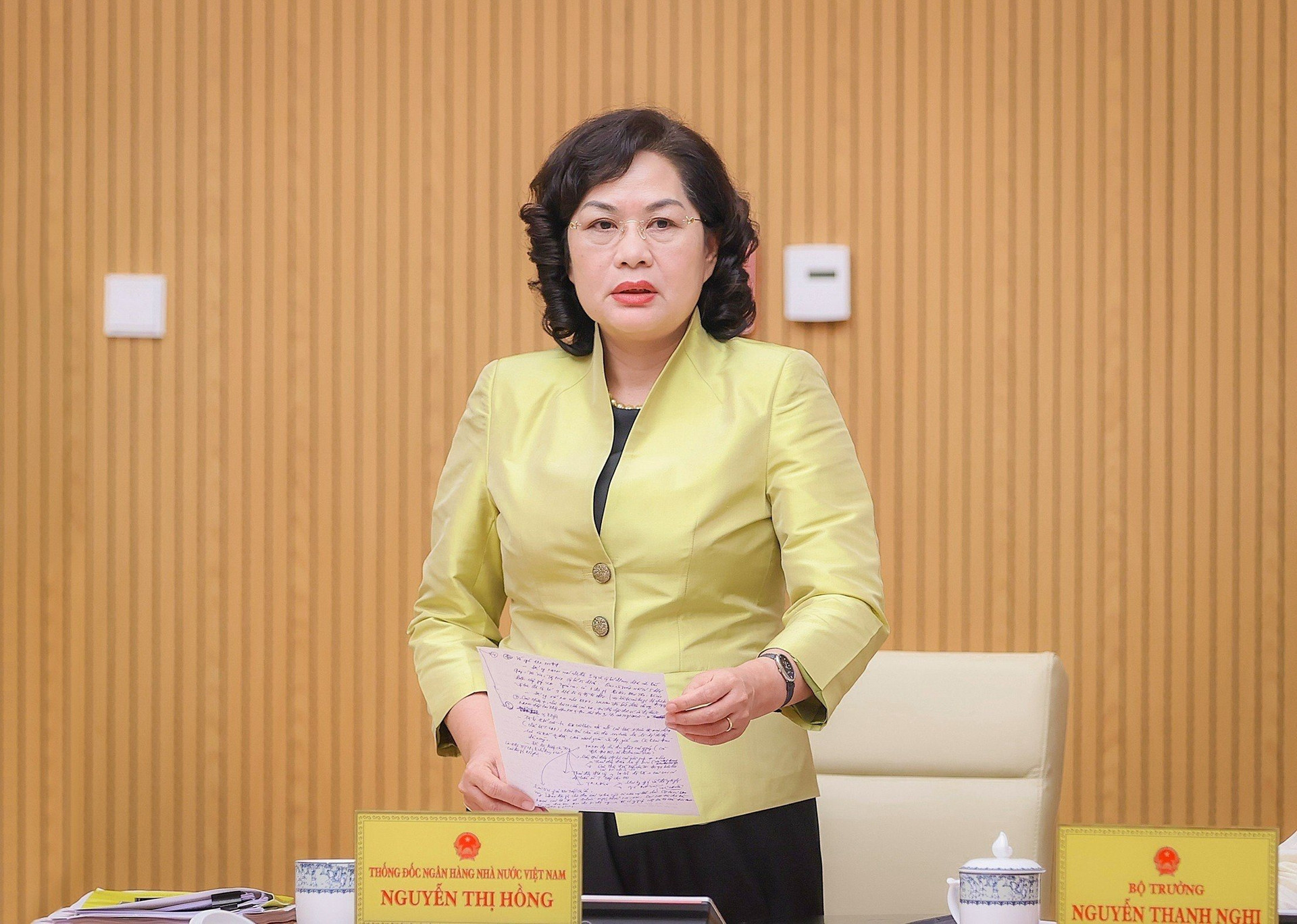 Thống đốc Ngân hàng Nhà nước cho biết, tín dụng cho tiêu dùng bất động sản 5 tháng đầu năm giảm 1,32%. Ảnh: Ngọc Khanh