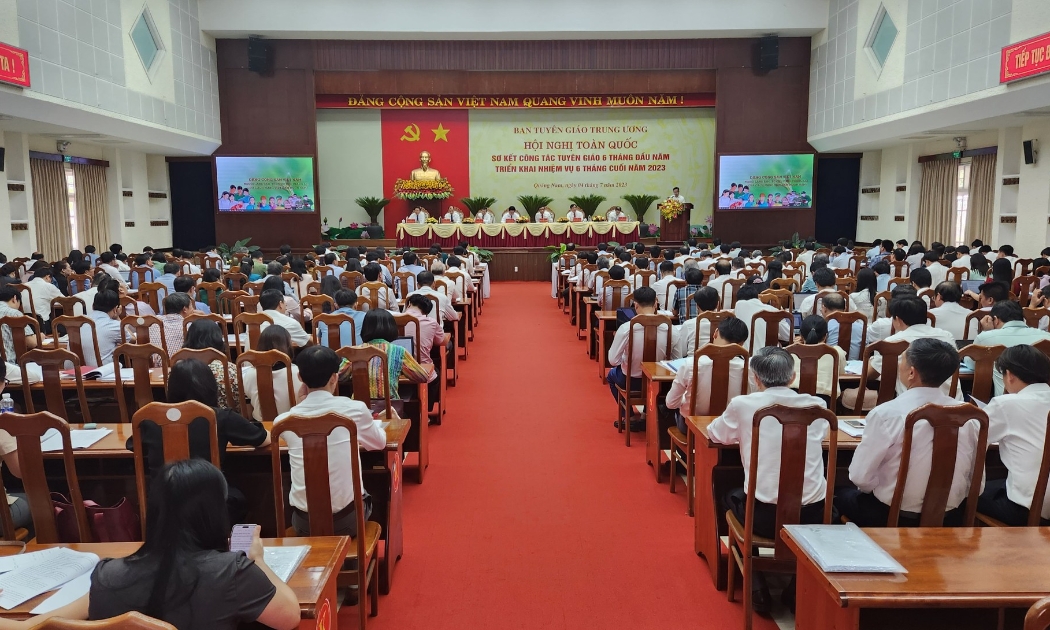Toàn cảnh Hội nghị toàn quốc sơ kết công tác tuyên giáo 6 tháng đầu năm, triển khai nhiệm vụ 6 tháng cuối năm 2023.