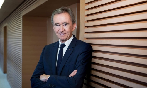 Thấy gì qua chuyến thăm Trung Quốc của “ông trùm” hàng xa xỉ Bernard Arnault?