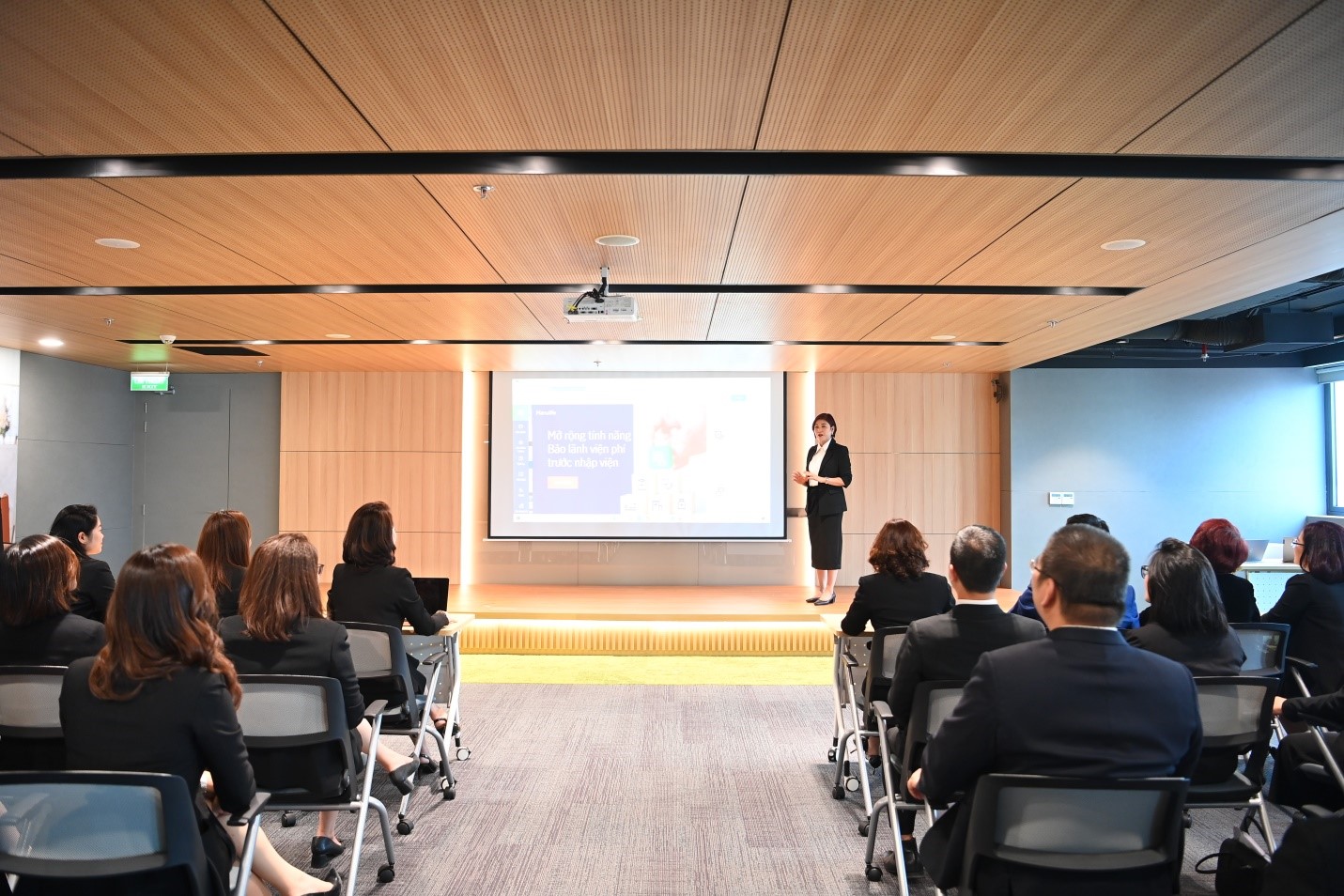 Doanh nghiệp bảo hiểm đưa ra h&agrave;ng loạt giải ph&aacute;p t&iacute;ch cực.