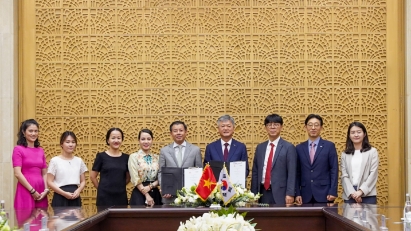 Vingroup & K-Sure sign MoU on development cooperation