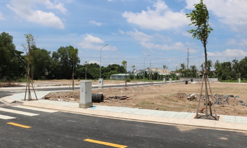 Nhiều người sẵn sàng đầu tư đất nền 