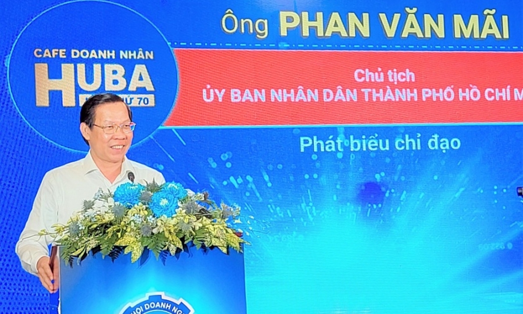 Chủ tịch UBND TP.HCM Phan Văn Mãi gặp gỡ doanh nghiệp, doanh nhân tại một Chương trình cà phê doanh nhân do Hiệp hội Doanh nghiệp TP.HCM (HUBA) tổ chức.