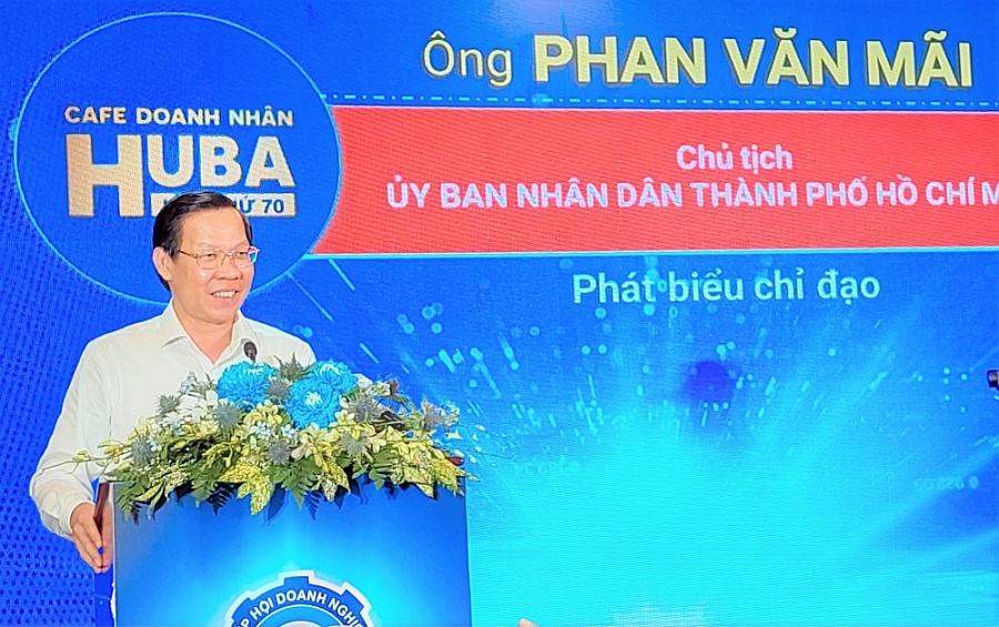Chủ tịch UBND TP.HCM Phan Văn Mãi gặp gỡ doanh nghiệp, doanh nhân tại một Chương trình cà phê doanh nhân do Hiệp hội Doanh nghiệp TP.HCM (HUBA) tổ chức.