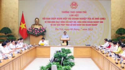 PM seeks measures to tackle difficulties facing SMEs