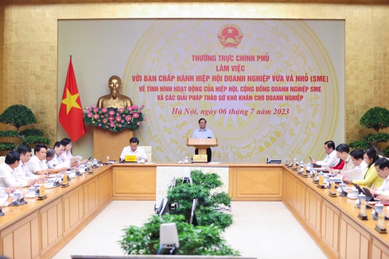 PM seeks measures to tackle difficulties facing SMEs