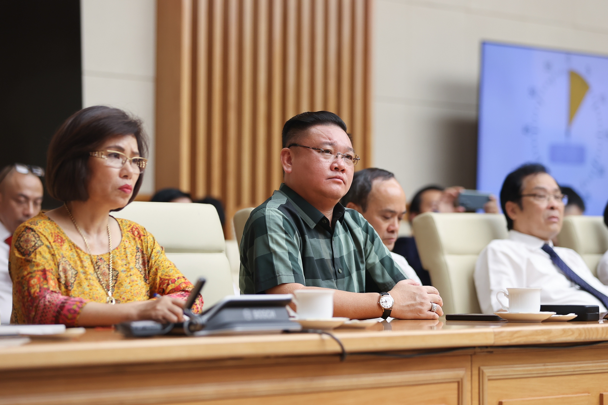 C&aacute;c đại biểu tham dự buổi l&agrave;m việc - Ảnh: VGP