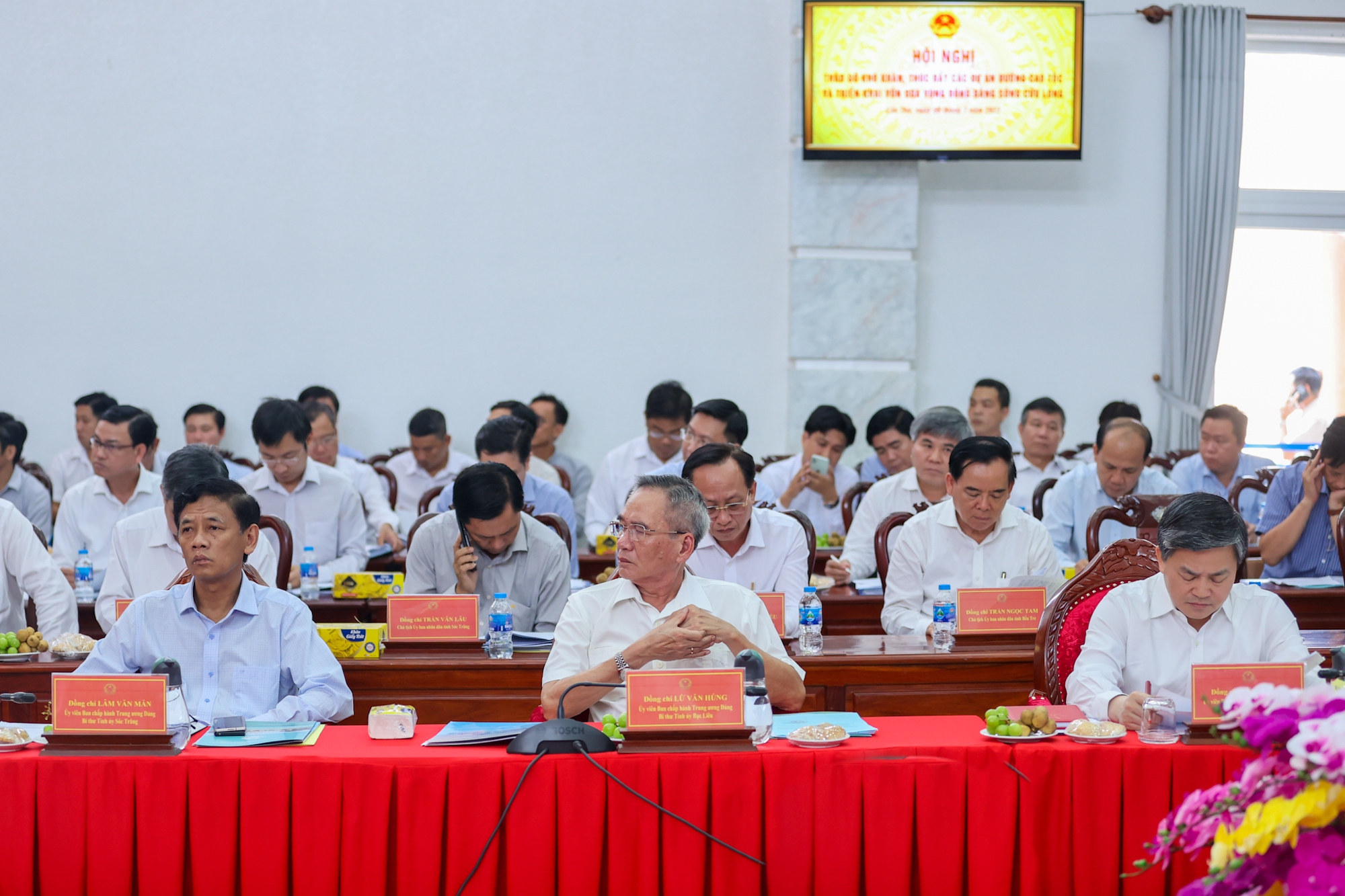 C&aacute;c đại biểu tham dự cuộc l&agrave;m việc - Ảnh: VGP