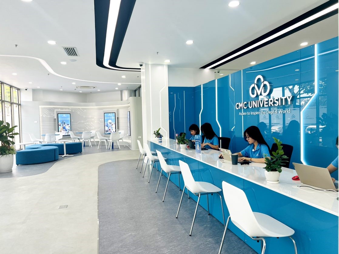 Sinh viên Trường Đại học CMC được học tập trong môi trường chuẩn quốc tế với mức học phí ưu đãi.