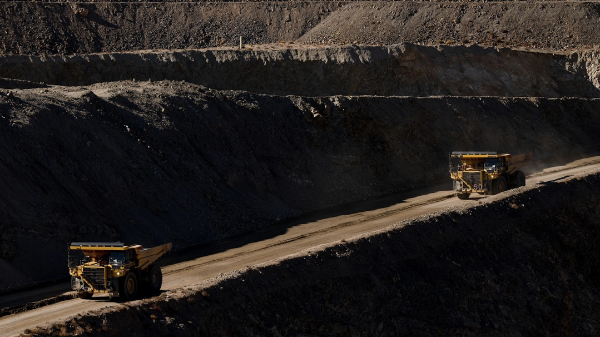 Đối phó Trung Quốc, Mỹ hồi sinh mỏ đất hiếm