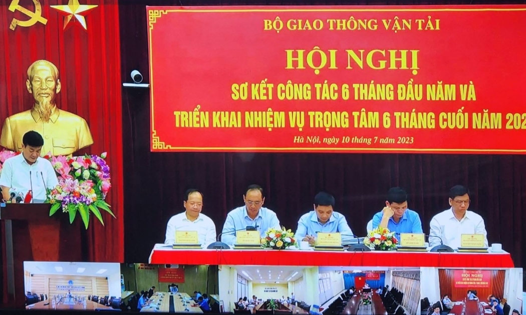 Cục trưởng Cục Đăng kiểm Việt Nam Nguyễn Chiến Thắng phát biểu tại hội nghị.