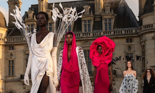 Thời trang Haute Couture sẽ trở nên gần gũi hơn?
