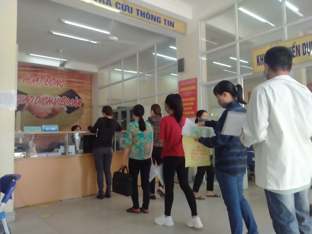 Giải quyết chế độ bảo hiểm thất nghiệp và tư vấn việc làm tại Trung tâm dịch vụ việc làm Hải Phòng