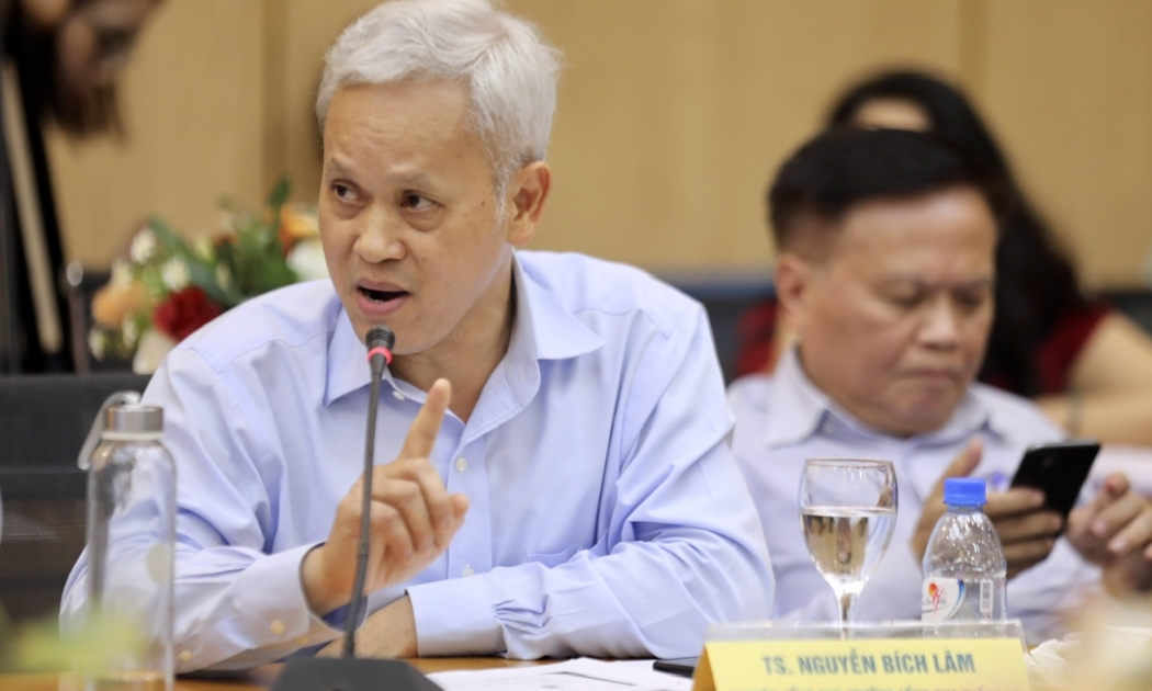 TS. Nguyễn Bích Lâm, nguyên Tổng Cục trưởng Tổng cục Thống kê phát biểu tại Toạ đàm sáng ngày 11/7/2023. Ảnh: Việt Dũng.