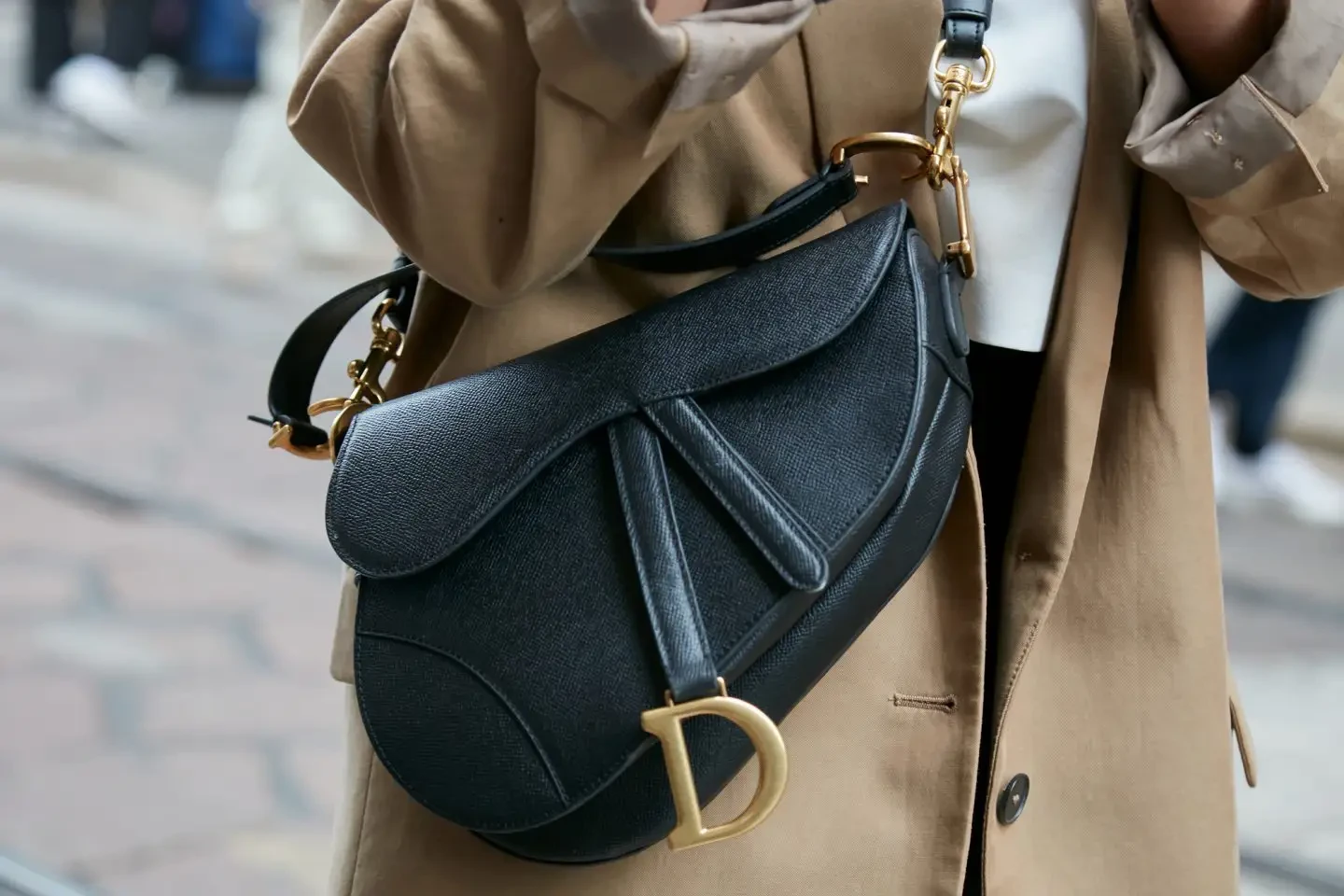 Dior cũng vừa công bố đợt tăng giá mới tại Mỹ và trên toàn thế giới.