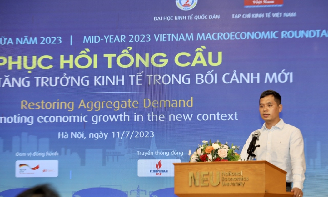 ThS Trần Thành Long, Phó Vụ trưởng Vụ Tổng hợp kinh tế quốc dân, Bộ Kế hoạch và đầu tư, phát biểu tại Tọa đàm Kinh tế vĩ mô giữa năm 2023 với chủ đề: