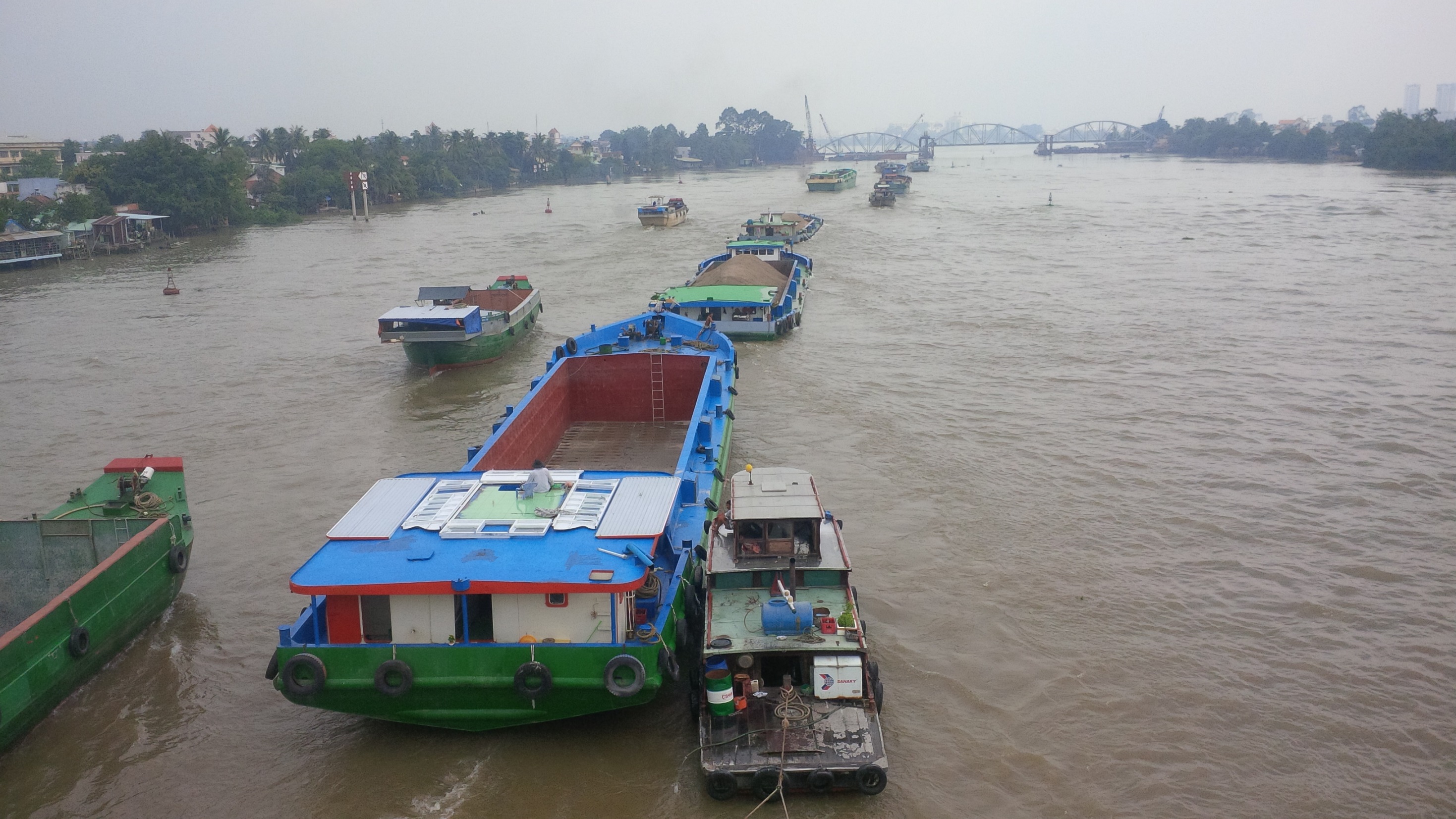 Lãnh đạo Bộ Giao thông vận tải đề nghị triển khai tốt hơn nữa quy hoạch về đường thủy nội địa để thực hiện chủ trương giảm áp lực cho vận tải đường bộ.
