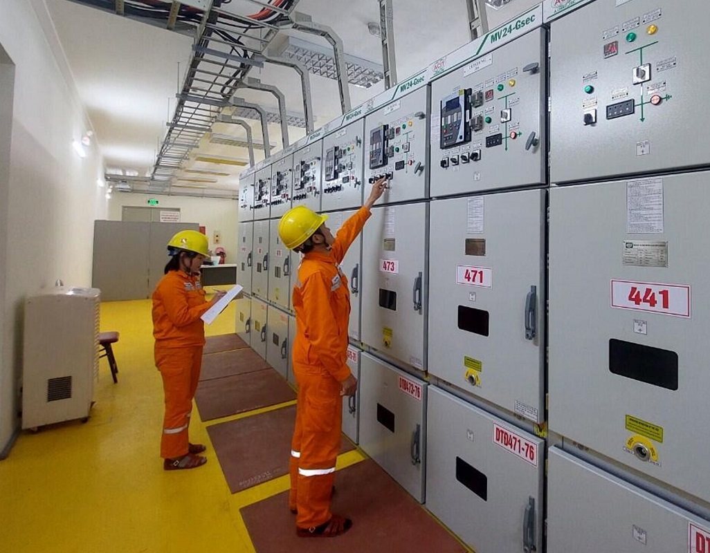 Việc cắt điện đột ngột, không báo trước, gây bức xúc trong dư luận, ảnh hưởng đến đời sống của người dân, hoạt động sản xuất-kinh doanh và môi trường thu hút đầu tư.