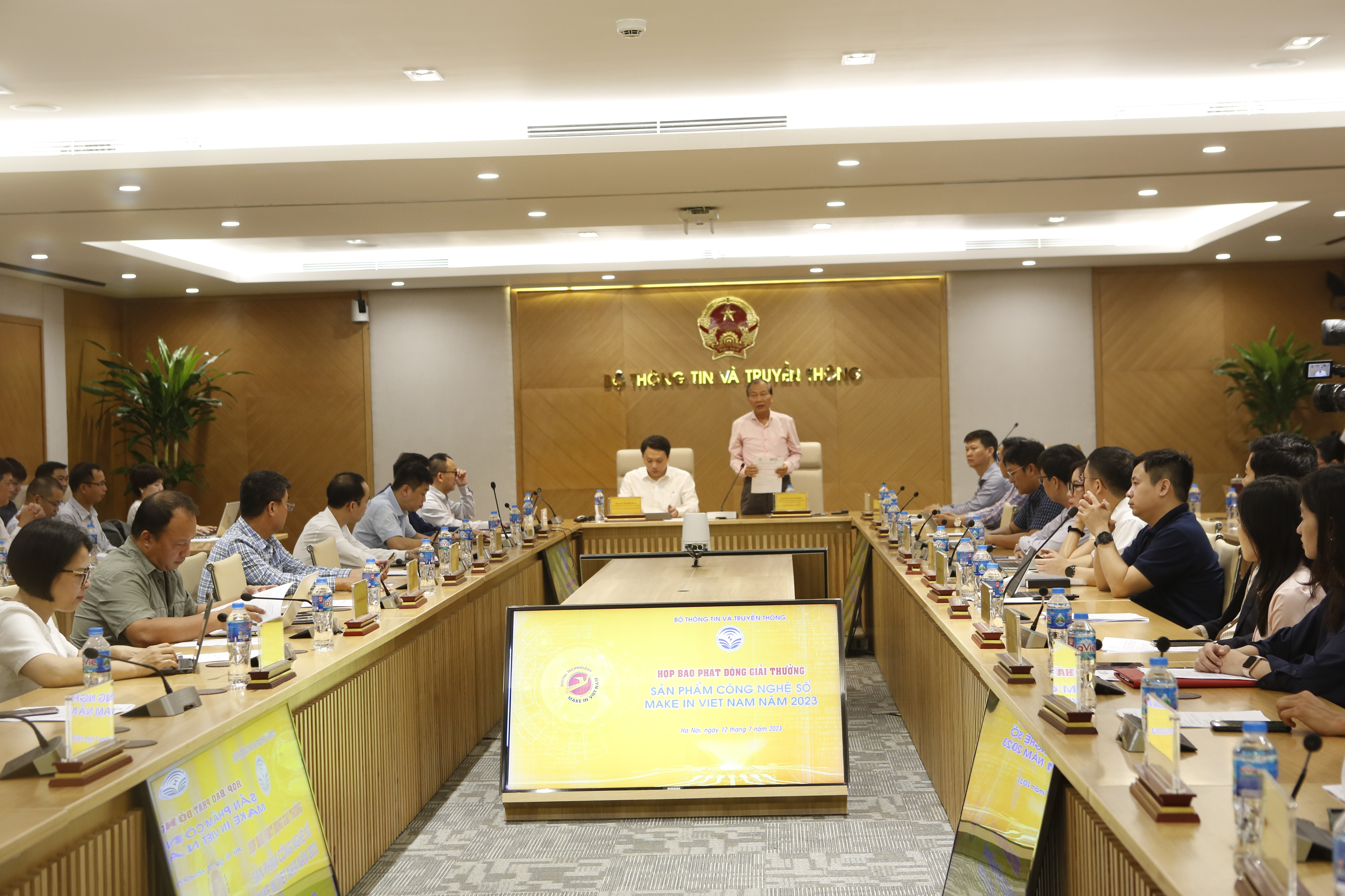 Phát động Giải thưởng “Sản phẩm công nghệ số Make in Viet Nam” năm 2023.