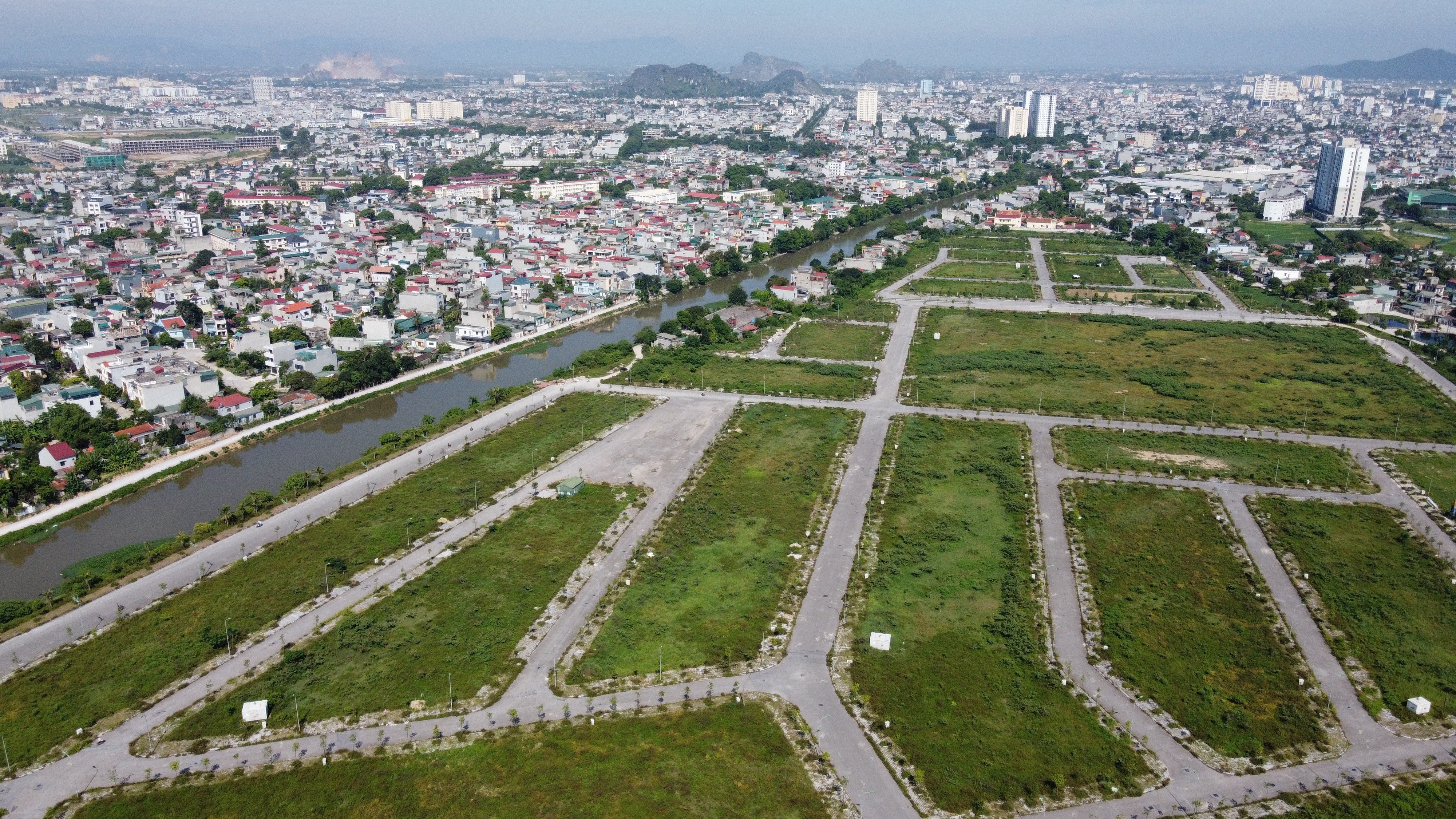Dự án Khu dịch vụ thương mại, văn phòng và dân cư thuộc Khu đô thị Đông Hương, phường Đông Hải, TP Thanh Hóa (mặt bằng 3241)