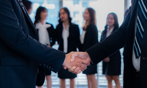 Vietcap nhận khoản vay hợp vốn 45 triệu USD