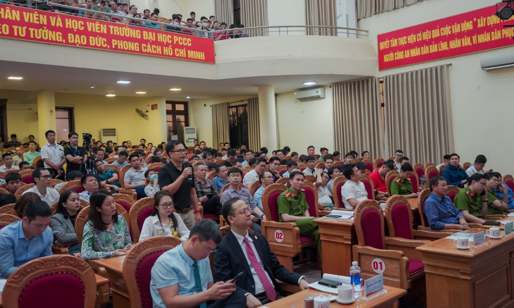 Qua đối thoại, sẽ mở ra các giải pháp nhằm tháo gỡ các khó khăn, vướng mắc liên quan tới thủ tục, quy chuẩn - tiêu chuẩn về phòng cháy chữa cháy và cứu nạn cứu hộ trong công tác đầu tư xây dựng cơ bản.
