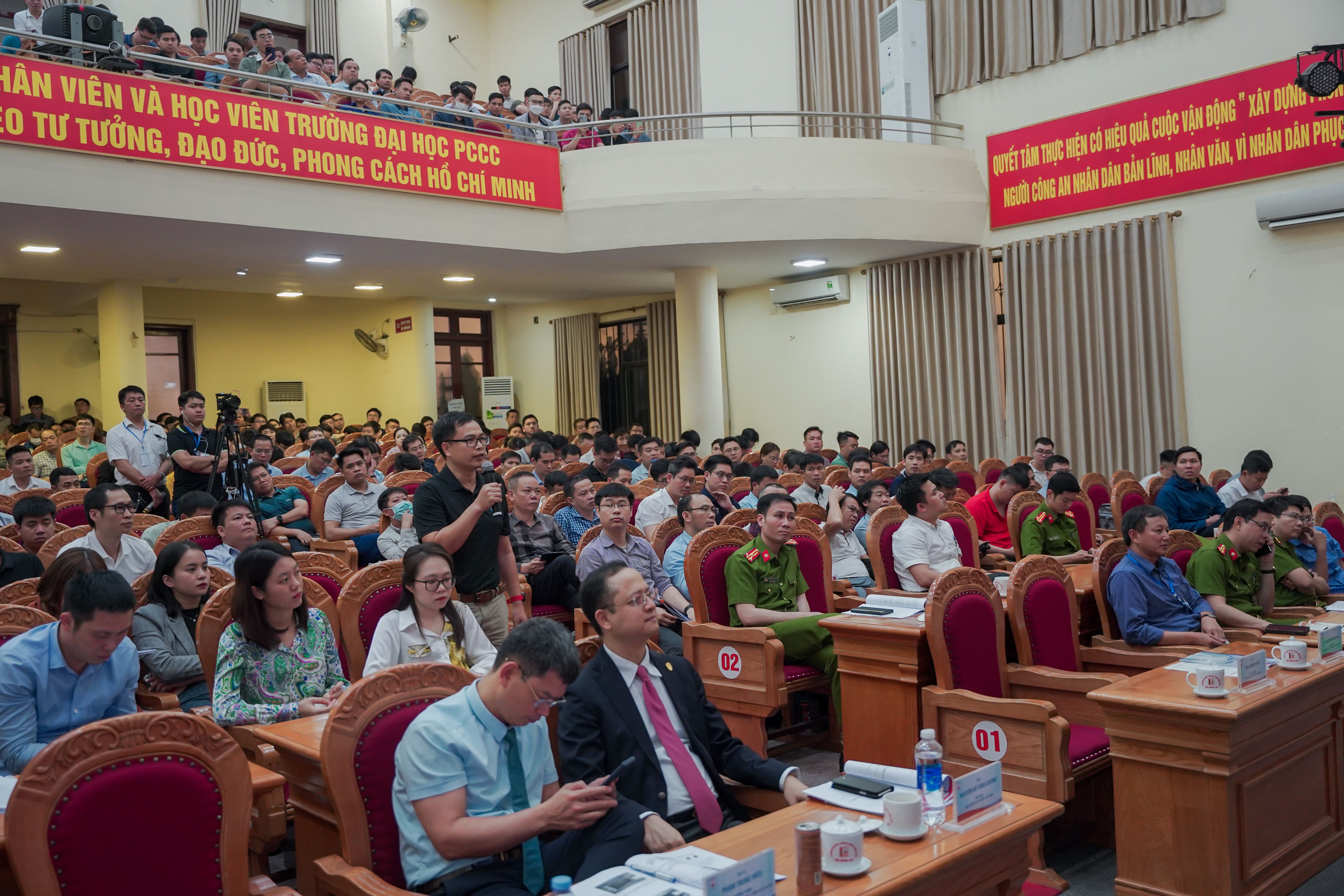 Qua đối thoại, sẽ mở ra các giải pháp nhằm tháo gỡ các khó khăn, vướng mắc liên quan tới thủ tục, quy chuẩn - tiêu chuẩn về phòng cháy chữa cháy và cứu nạn cứu hộ trong công tác đầu tư xây dựng cơ bản.