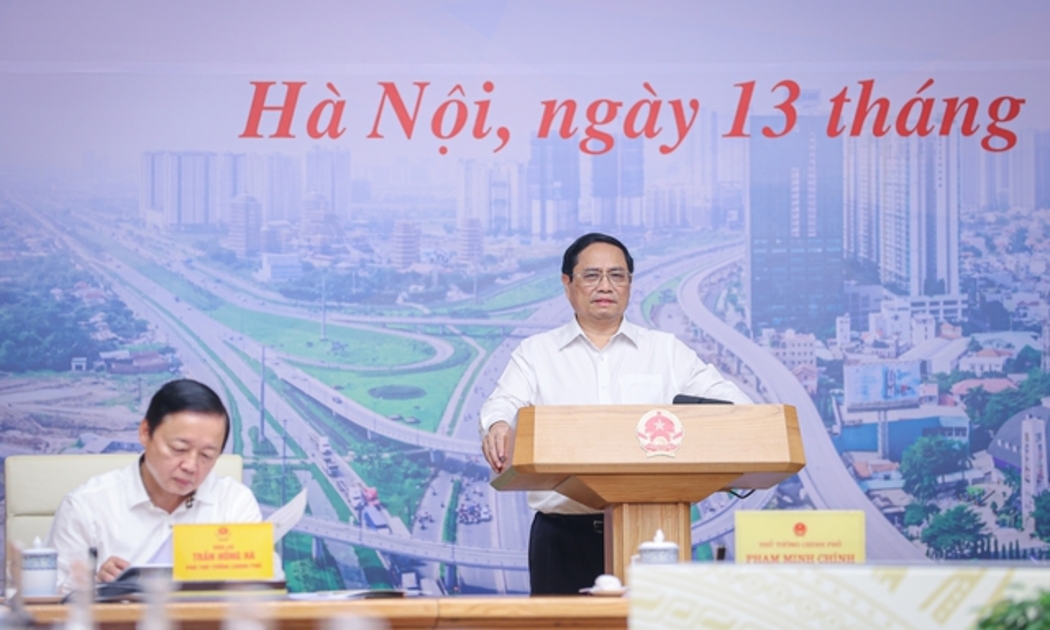 Thủ tướng yêu cầu hoàn thành công tác lựa chọn nhà thầu gói thầu nhà ga hành khách để sớm khởi công.