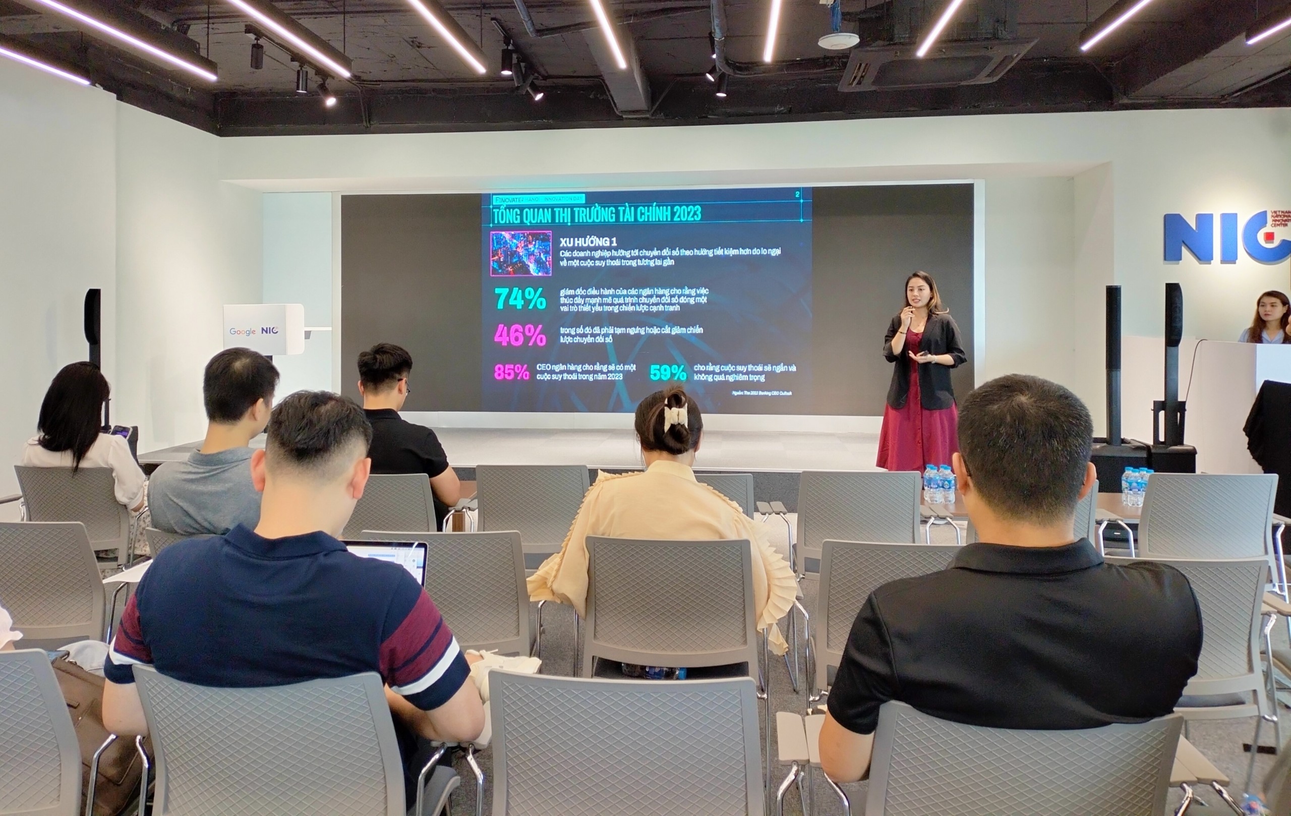 Đại diện JobHopin đ&atilde;&nbsp;chỉ ra một số xu hướng lớn của thị trường t&agrave;i ch&iacute;nh 2023.