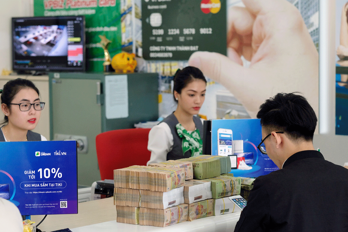 “Room” tăng trưởng tín dụng dự kiến đã được Ngân hàng Nhà nước phân bổ hết ngay trong đầu tháng 7.
