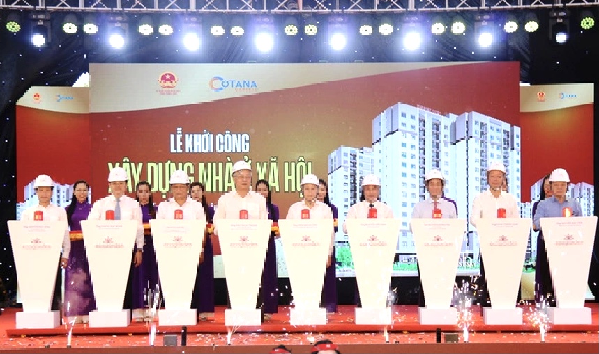Thực hiện nghi thức Lễ khởi công xây dựng Dự án nhà ở xã hội tại khu phức hợp Thủy Vân (giai đoạn 2)