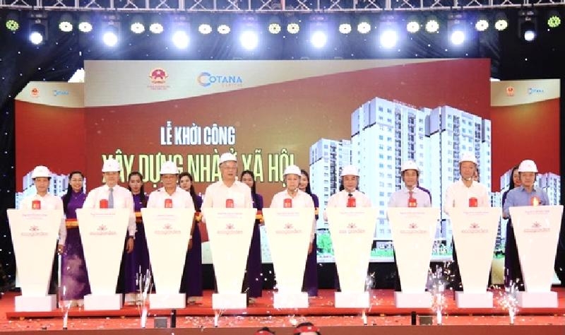 Construction of 2nd phase of social housing project underway in Thua Thien-Hue