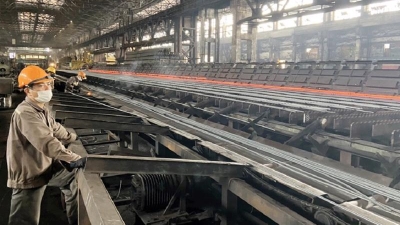 Steel production down 21% in 1H
