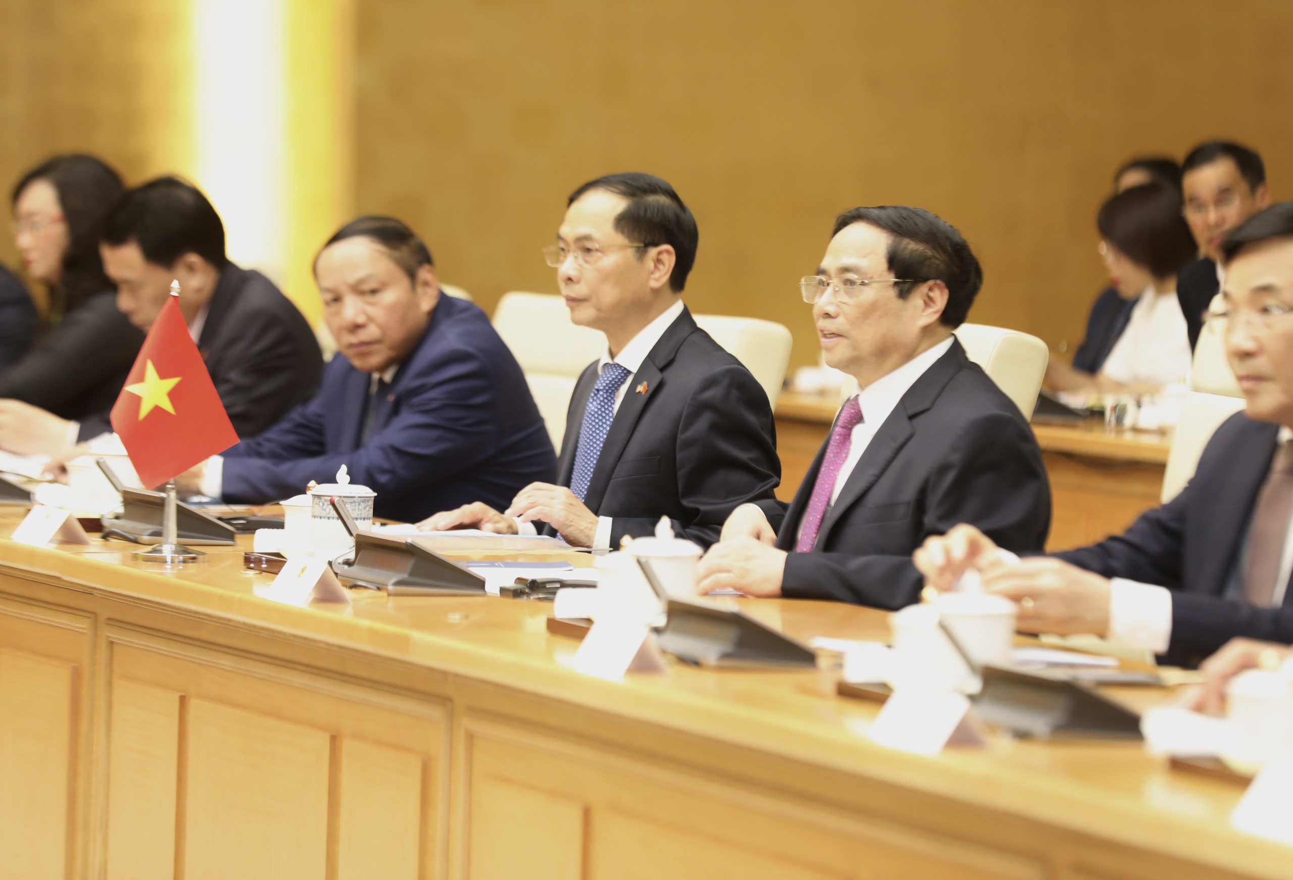 Thủ tướng Phạm Minh Chính đề nghị Malaysia ủng hộ Việt Nam tháo gỡ thẻ vàng của EC đối với ngành thuỷ sản Việt Nam. Ảnh: Trí Phong.