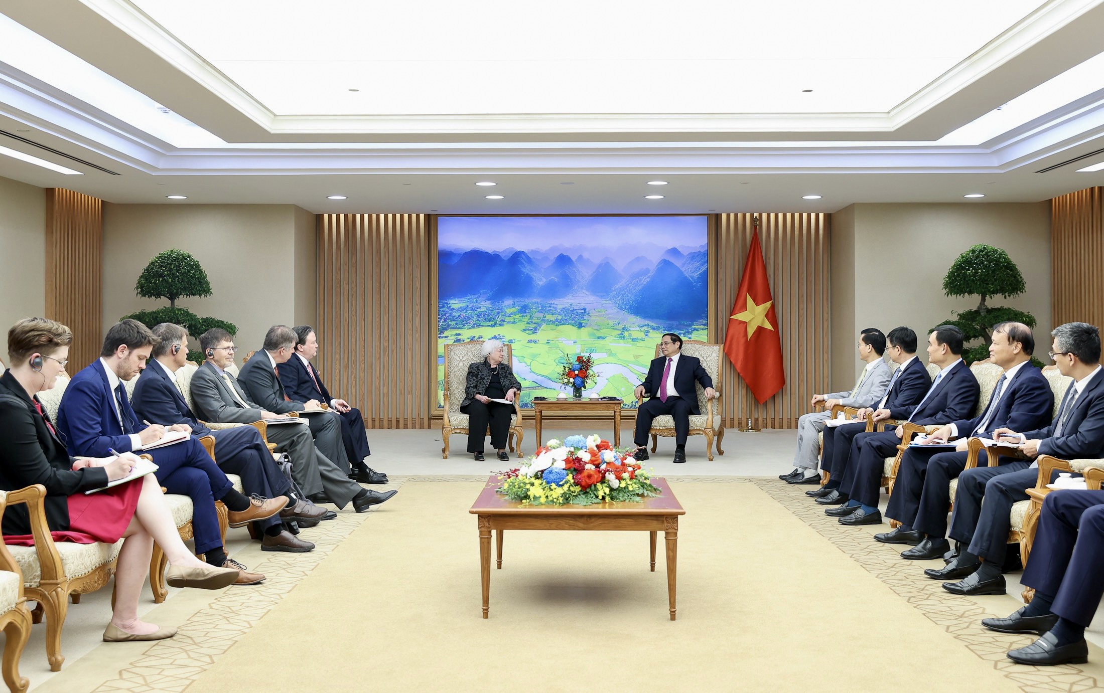 Thủ tướng chính phủ Phạm Minh Chính tiếp Bộ trưởng Bộ Tài chính Mỹ Janet Yellen đang có chuyến thăm Việt Nam. Ảnh: Trí Phong.