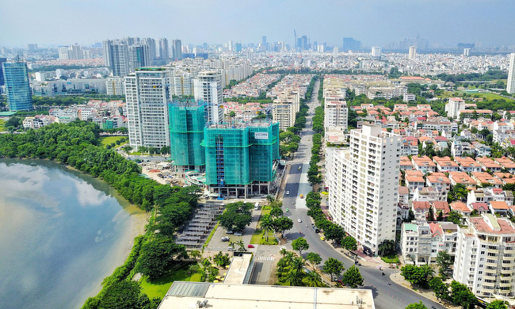 Bộ Tài chính cũng đề nghị đẩy mạnh thanh kiểm tra trốn thuế, gian lận thuế, quyết liệt xử lý nợ đọng thuế và kiểm soát chặt chẽ hoàn thuế.